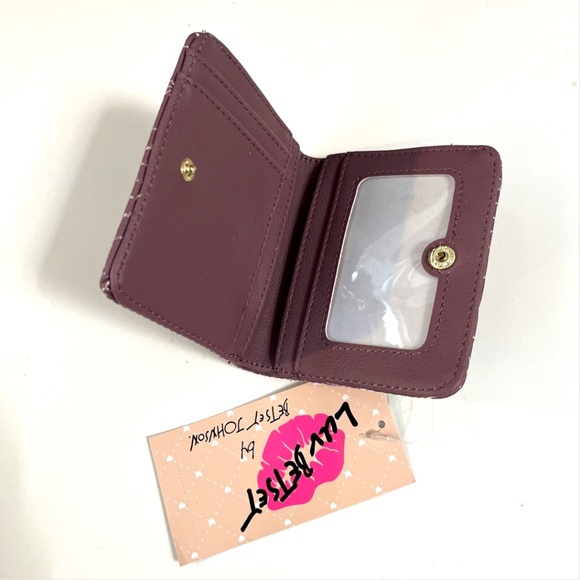 NWT Betsey Johnson 2pc Bifold Wallet Set Hearts Quilted Black & Mauve Card Case - Picture 5 of 10